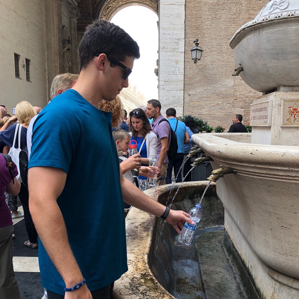 Meet your Posher, Evan